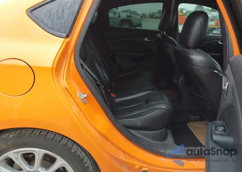 2013 Dodge Dart Limited z USA, uszkodzony, nr VIN 1C3CDFCA1DD324490